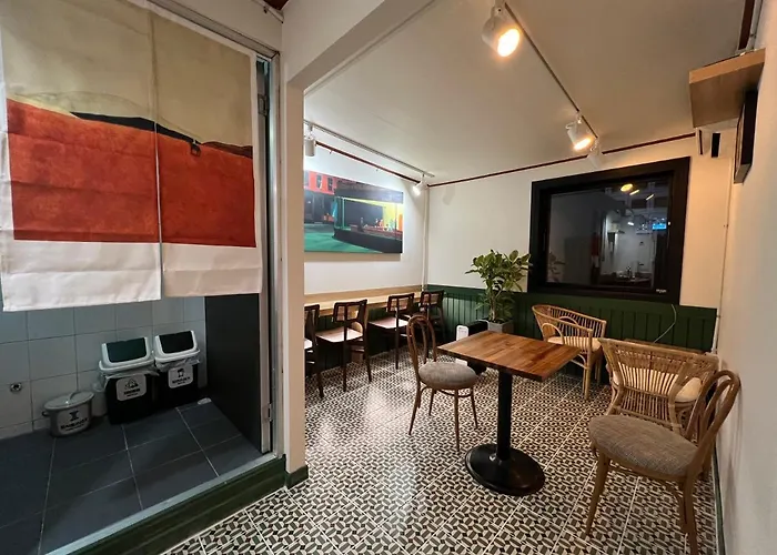 酒店 First Myeongdong 3*