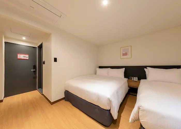 First Myeongdong Hotel Seul